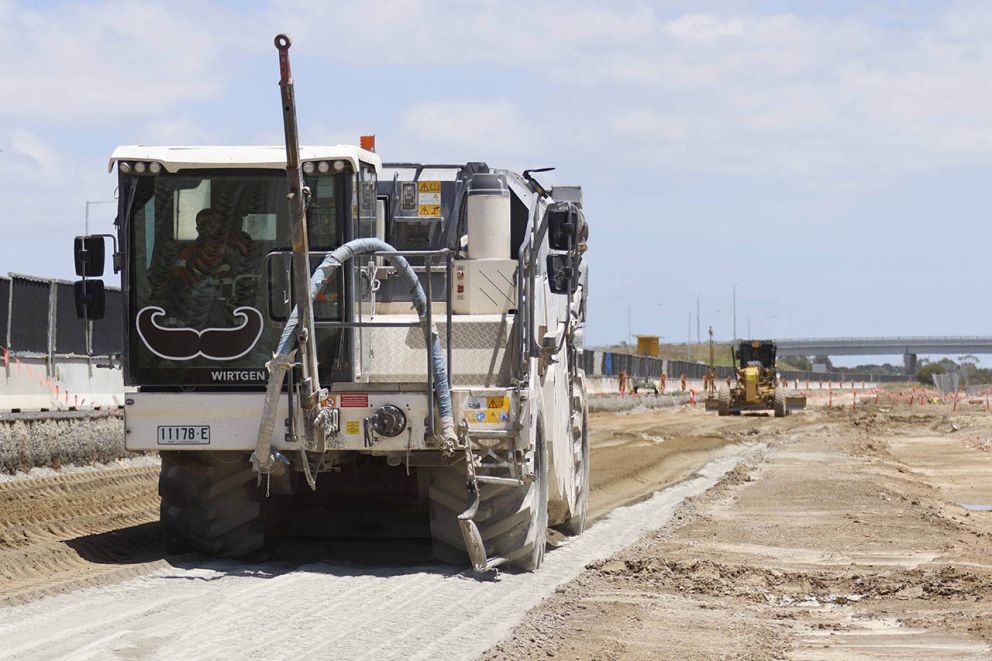 November 2023- Earthworks on the new lanes along the new inbound freeway lane