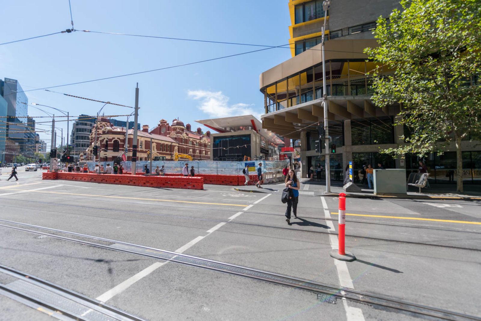 Franklin Street entrance under construction between RMIT and Melbourne City Baths