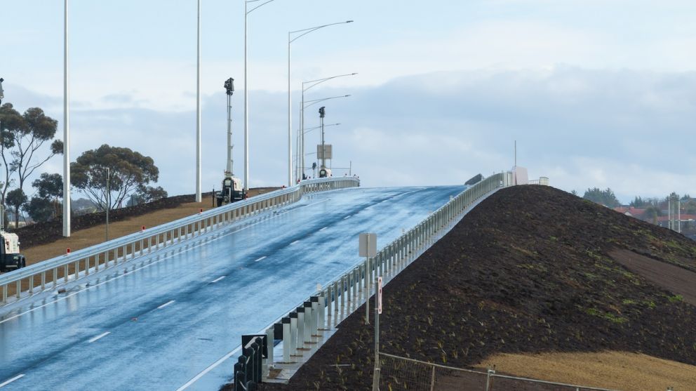 More than 10,000 vehicles used the former Calder Park level crossings each day