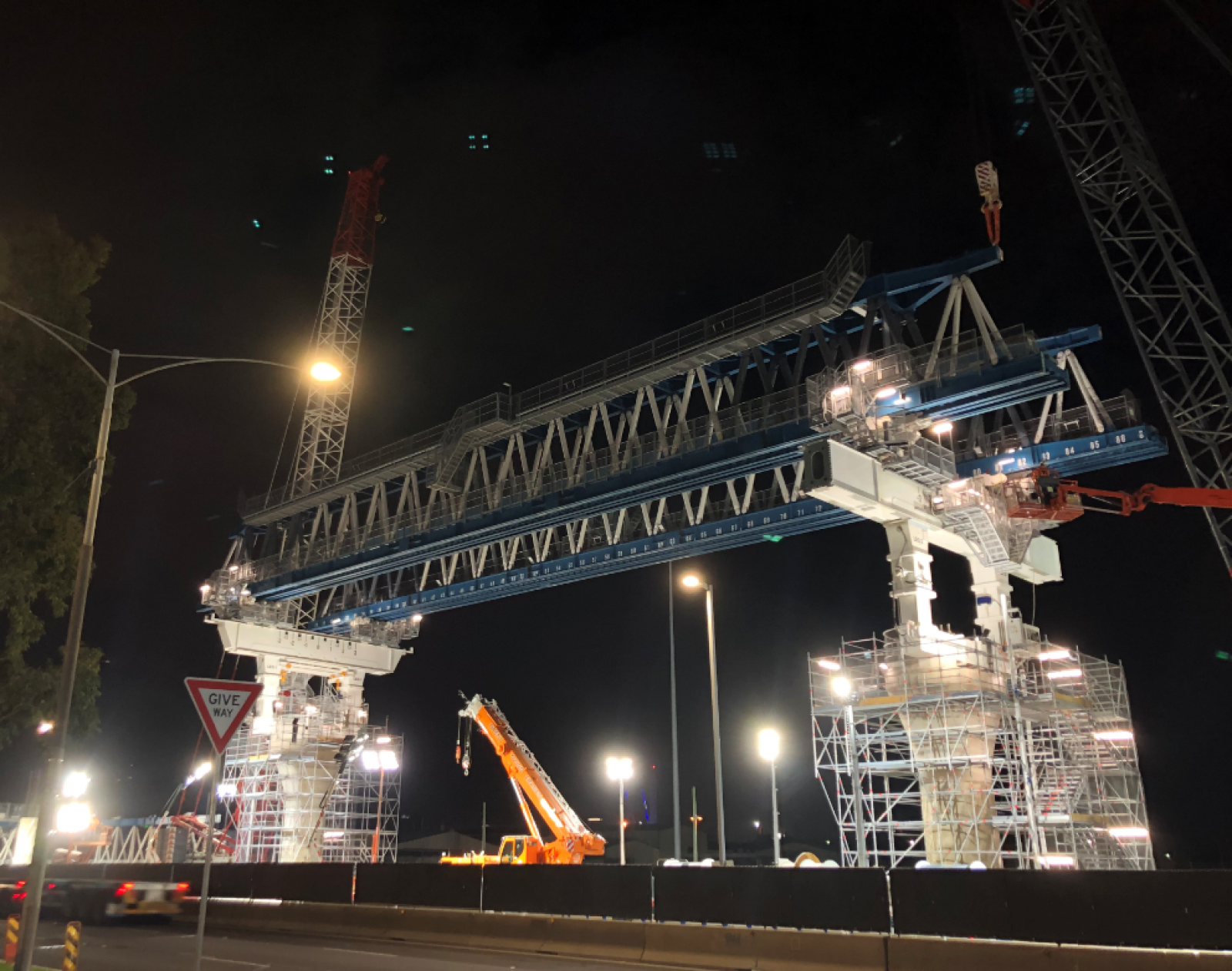 Photo of launching gantry crane on Footscray Road - at night