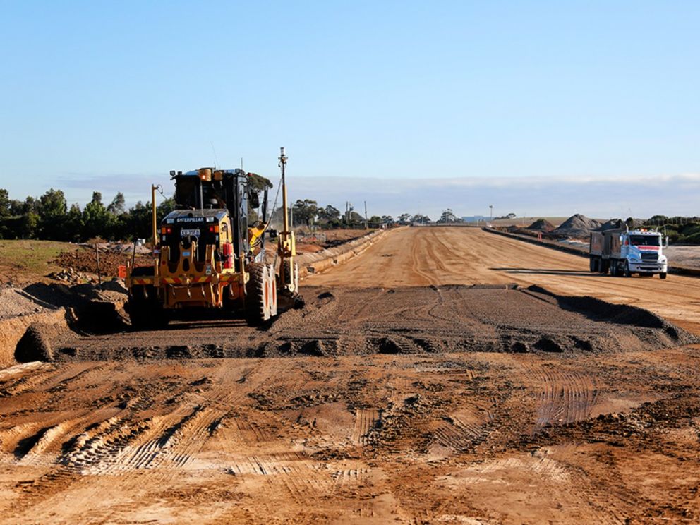 Works to continue building the Freeway foundations in Dingley Village