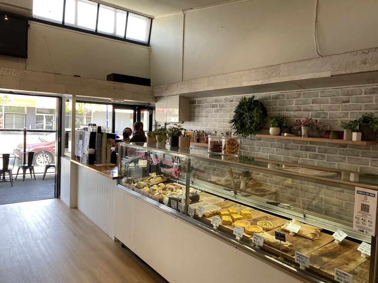 Offspring Cafe in Reservoir