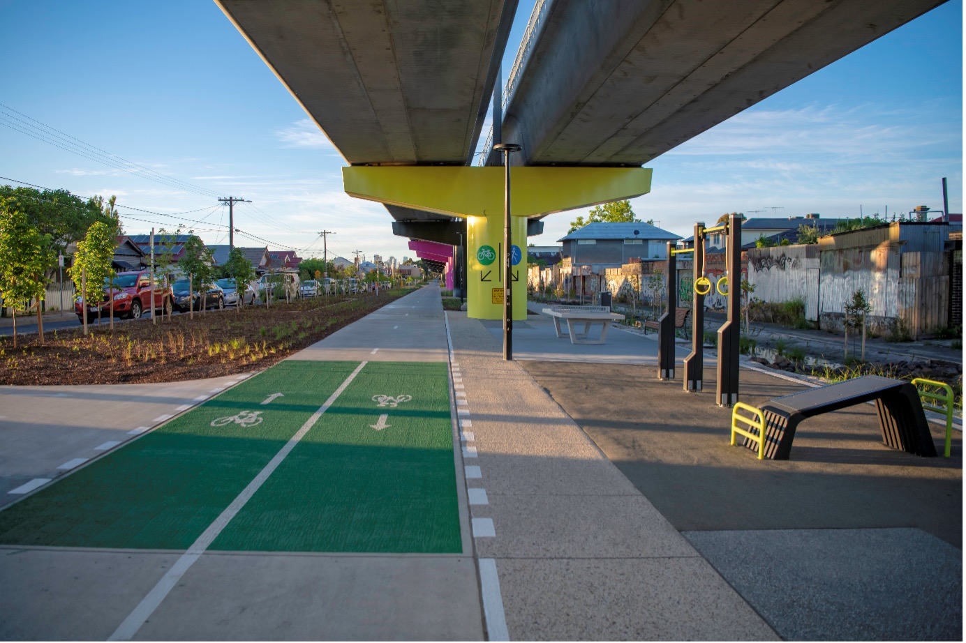 Separated bike and pedestrian paths between Moreland and Coburg