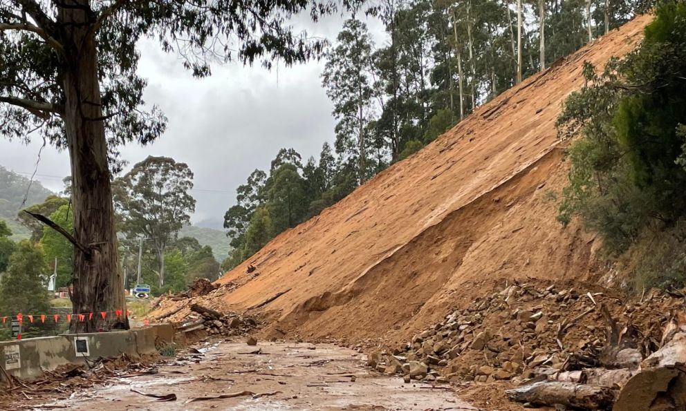 Bogong High Plains Road landslip 3 February 