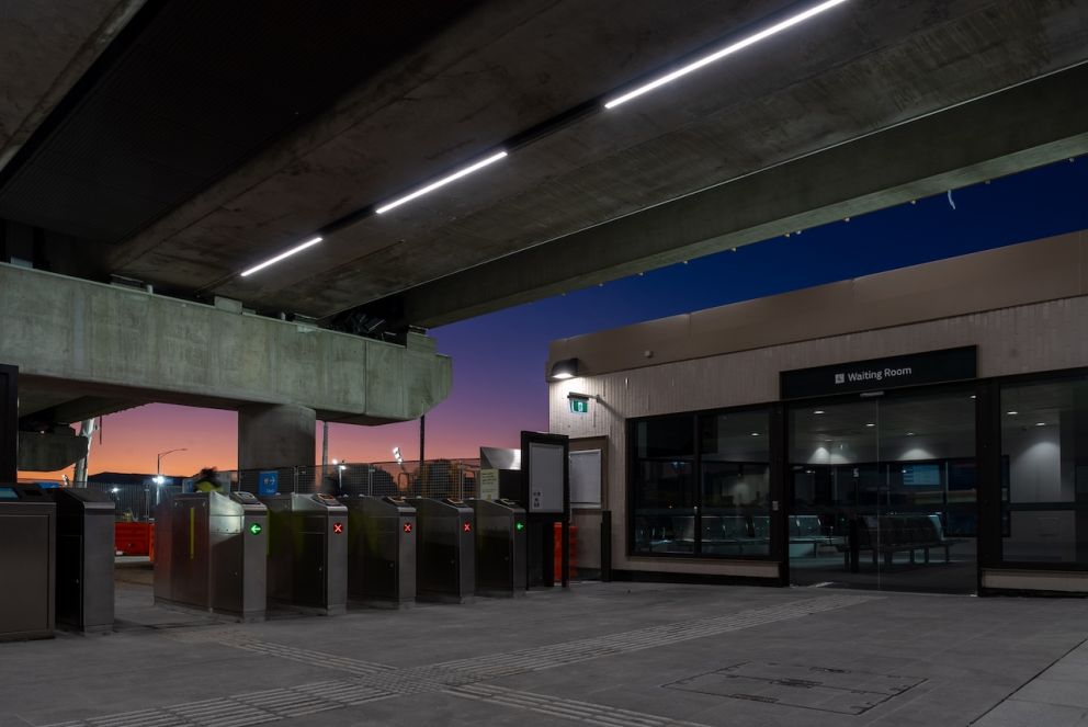 Croydon Station main entrance forecourt