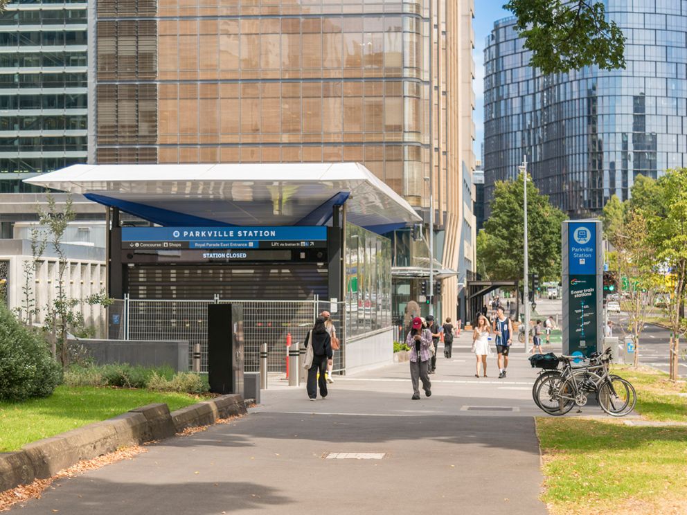 Royal Parade entrance to Parkville Station