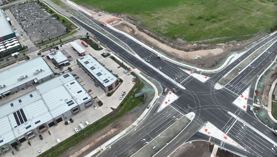 Thompsons Road and Berwick-Cranbourne Road Intersection Upgrade completed intersection
