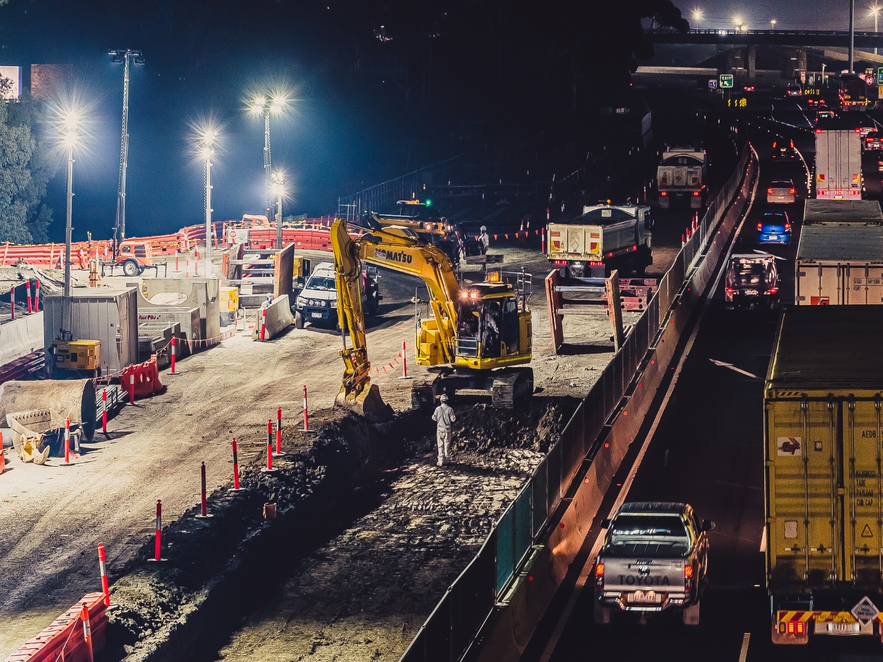 Photo of night works along the West Gate Freeway near Grieve Parade