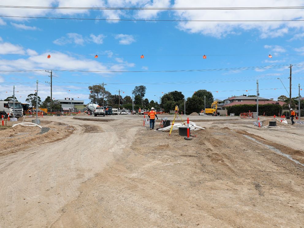 Building the new lanes from Thames Promenade to Wells Road