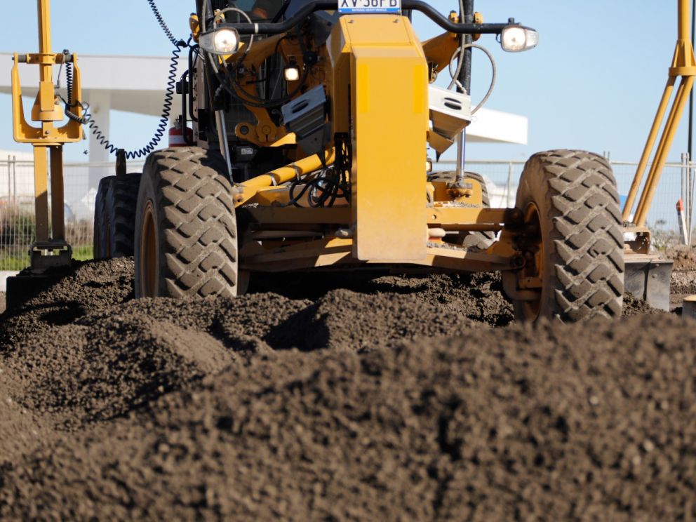 Asphalting works continue to build the new westbound lanes of O’Herns Road 