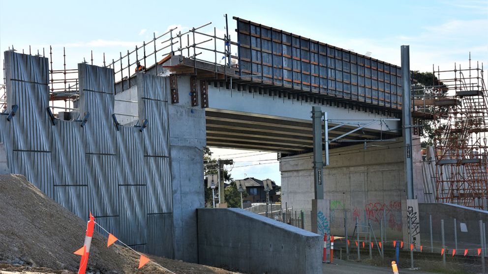 Bridge beams installed over the Cranbourne line