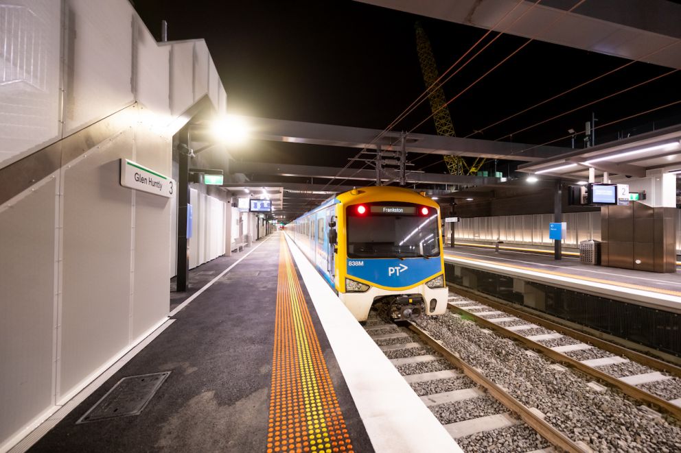 Trains resume on the Frankston Line