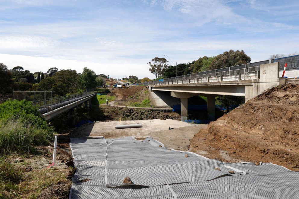 Construction begins on the new bridge - Nov 22