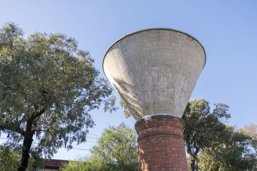 The Mordialloc railway water tower
