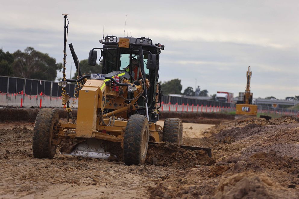 April 2023- A grader spreading and levelling dirt to build the new lanes on the Princes Freeway