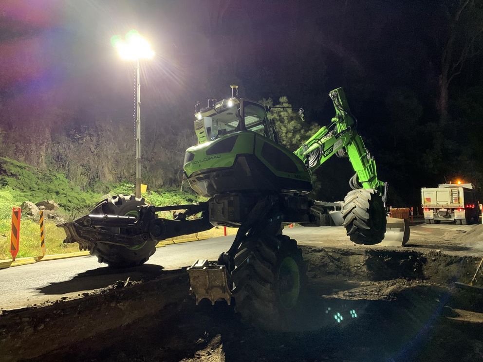 Spider excavator working at night at the second smaller landslip