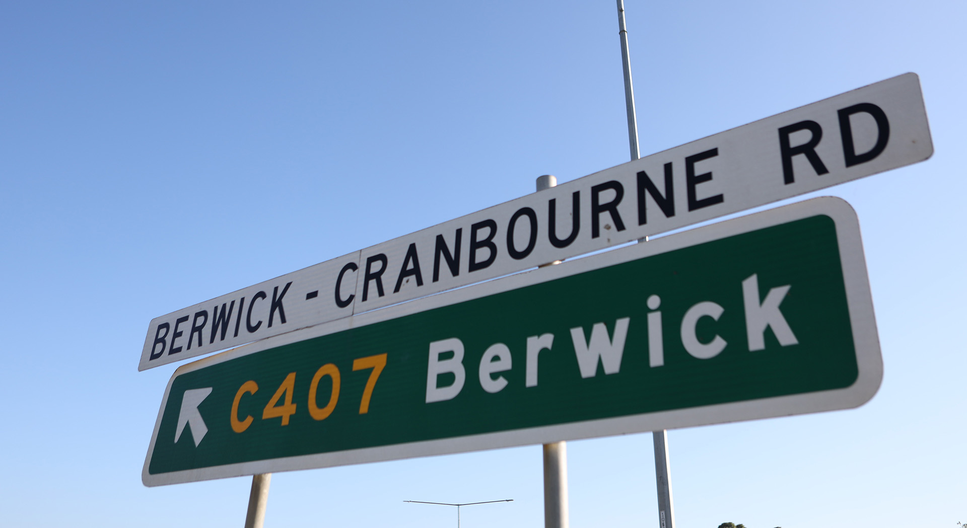 Thompsons Road and Berwick-Cranbourne Road Intersection traffic sign