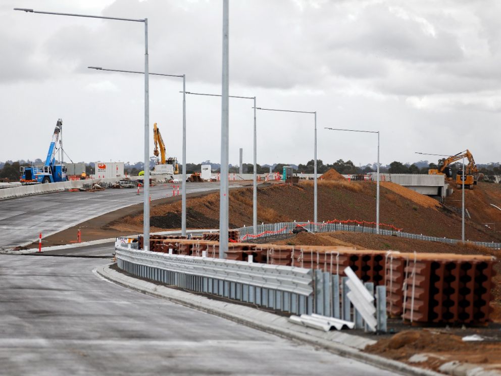 Construction progress on the Mordialloc Freeway near Governor Road