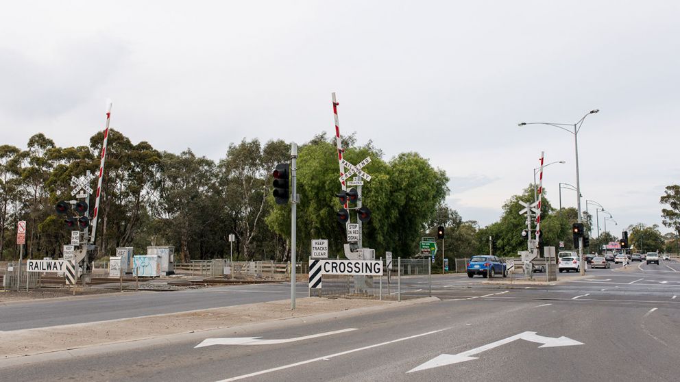 Werribee street level crossing prior to removal works