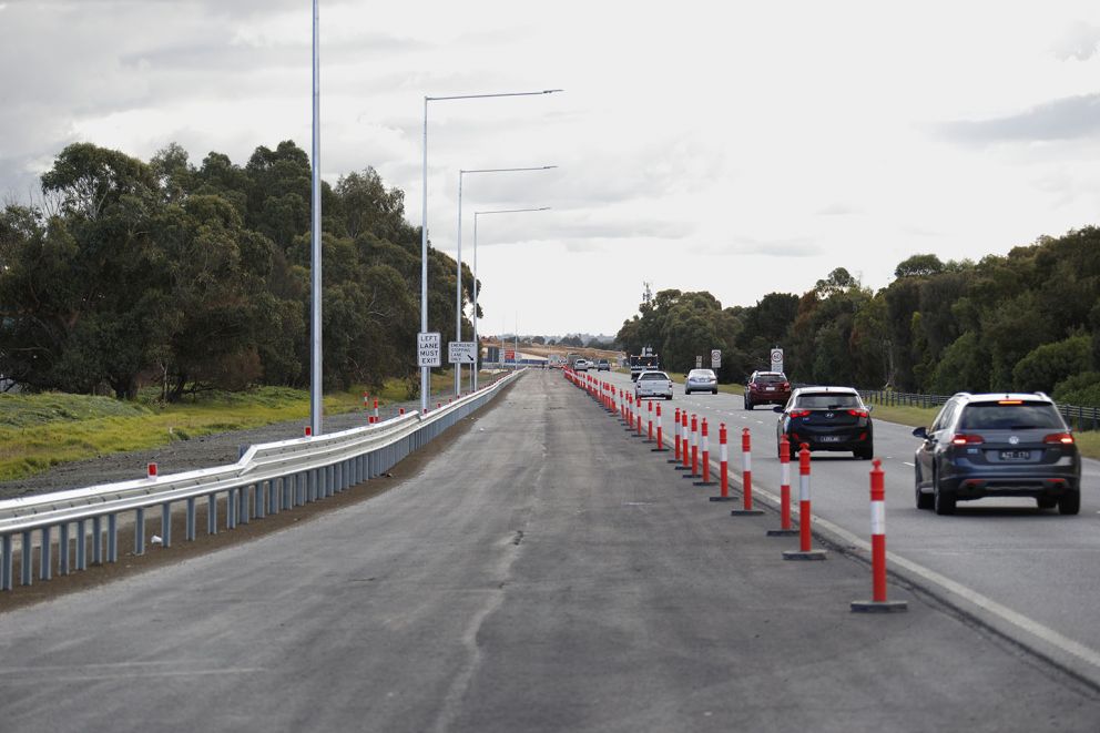 Safety barriers and street lighting installed for the new Mornington Peninsula Freeway entry ramp at Thames Promenade 