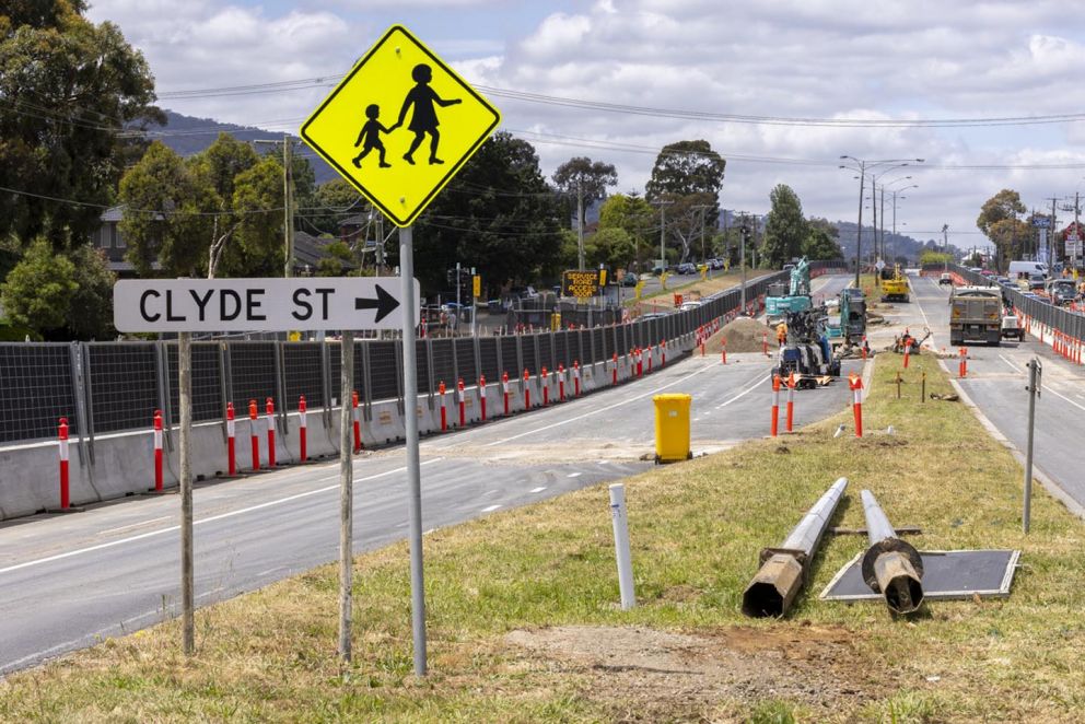 Burwood Highway westbound