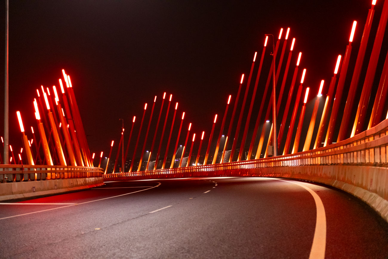 Orange poles on CityLink ramp